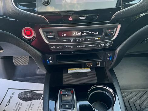 Used 2023 Honda Passport Elite image 18