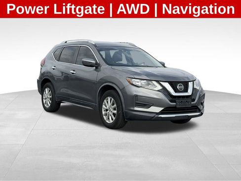 Used 2020 Nissan Rogue SV image 1