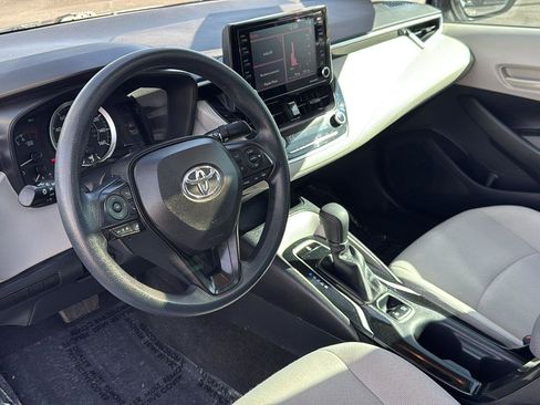 Used 2022 Toyota Corolla LE image 20