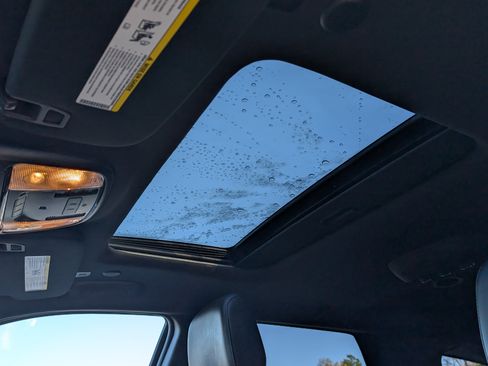 Used 2024 Dodge Durango R/T w/ Tow 'N Go Package image 15