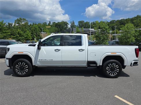 Used 2024 GMC Sierra 2500 Denali Ultimate AWD/4WD image 6