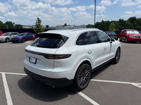 Used 2021 Porsche Cayenne AWD/4WD image 6