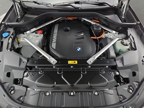 New 2026 BMW X5 xDrive50e w/ Executive Package AWD/4WD image 30