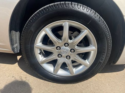 Used 2008 Buick Lucerne CXL w/ Ultra Confidence Package FWD image 20