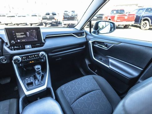Used 2024 Toyota RAV4 XLE w/ Convenience Package AWD/4WD image 28