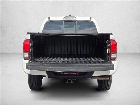 Used 2019 Toyota Tacoma SR w/ SR Convenience Package image 6