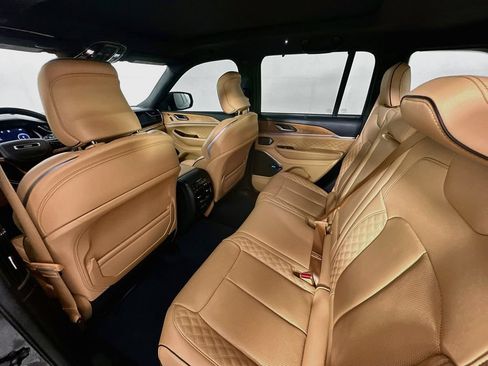 Certified 2023 Jeep Grand Cherokee Summit AWD/4WD image 32