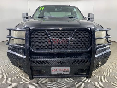 Used 2011 GMC Sierra 2500 SLT w/ SLT Convenience Package image 4