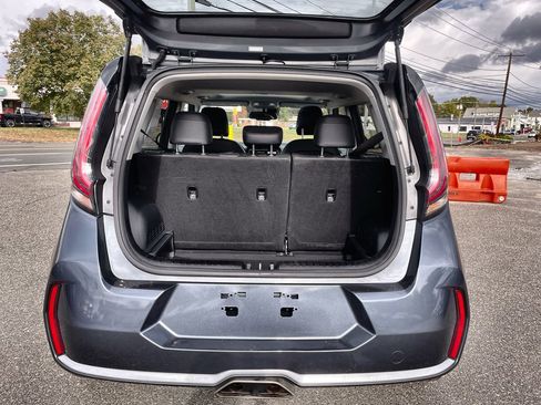 Used 2023 Kia Soul GT-Line image 11