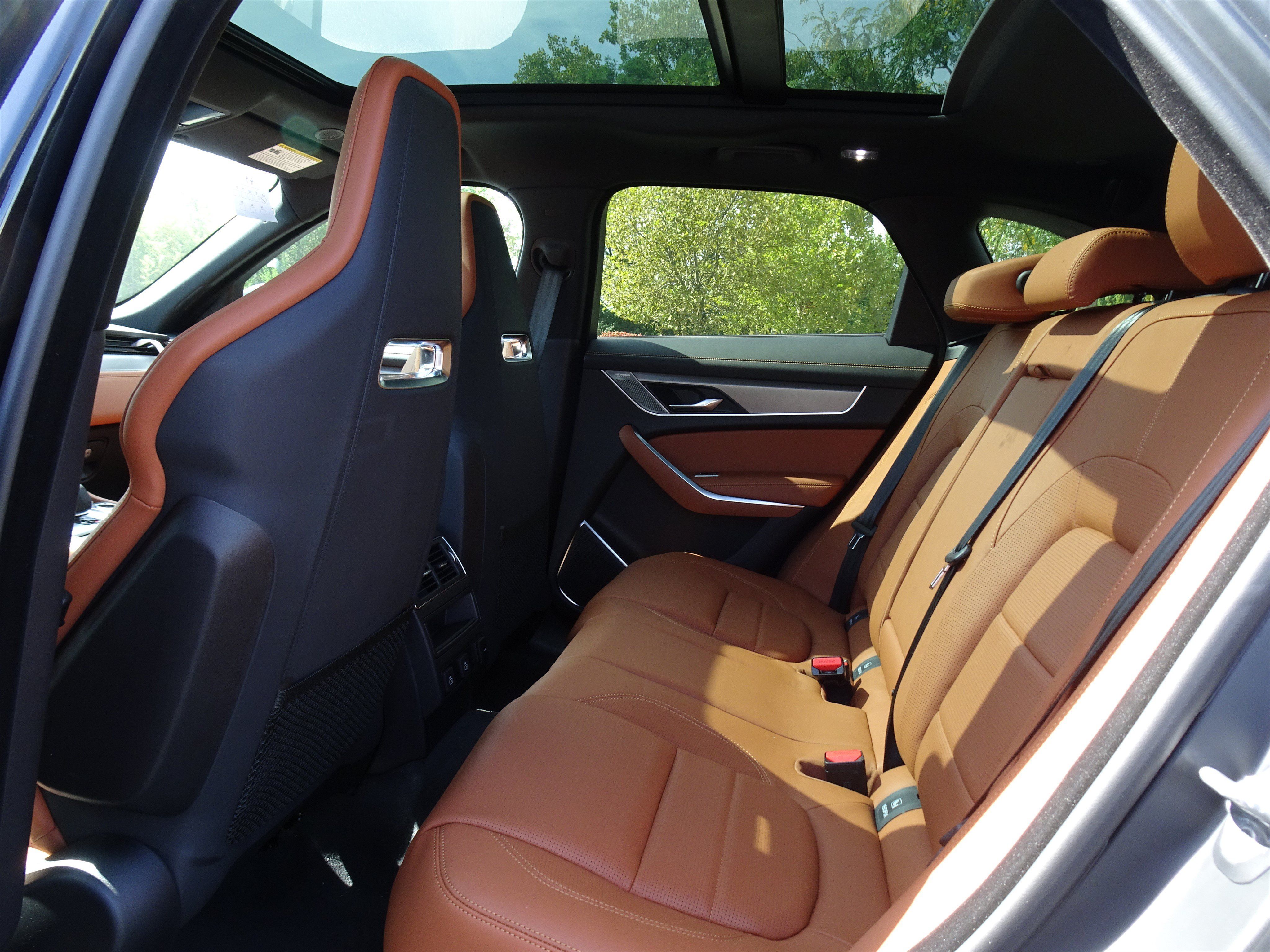 New 2026 Jaguar F-PACE R-Dynamic S AWD/4WD image 19