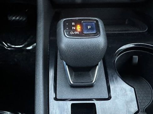 Certified 2021 Nissan Rogue SV image 36