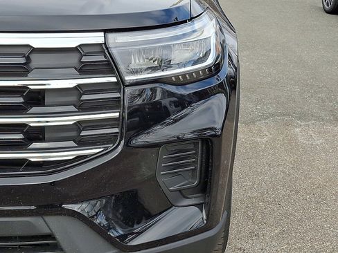 New 2026 Ford Explorer Active image 9