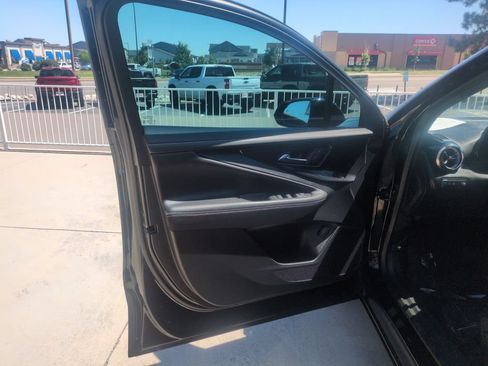 Used 2024 Chevrolet Blazer EV LT AWD/4WD image 11