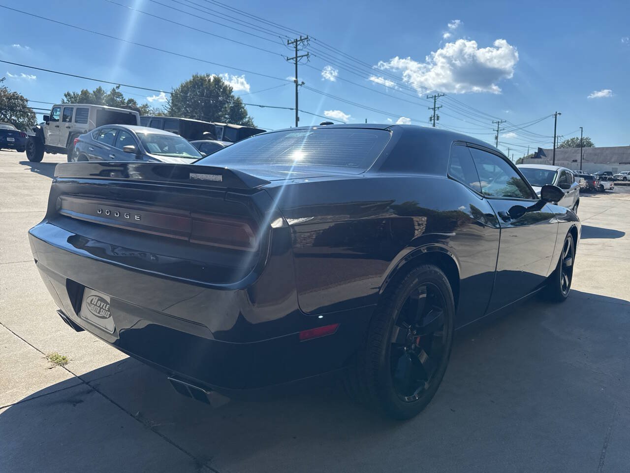 Used 2011 Dodge Challenger SRT8 RWD image 5