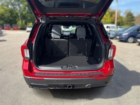 New 2025 Ford Explorer ST-Line image 11