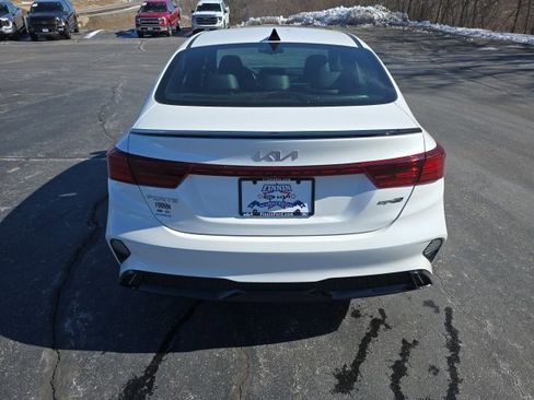 Used 2024 Kia Forte GT-Line image 11