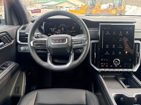 New 2026 GMC Acadia Elevation w/ Elevation Premium Package AWD/4WD image 16