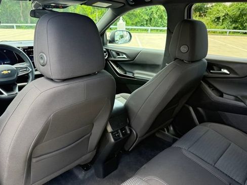 Used 2025 Chevrolet Equinox LT FWD image 20