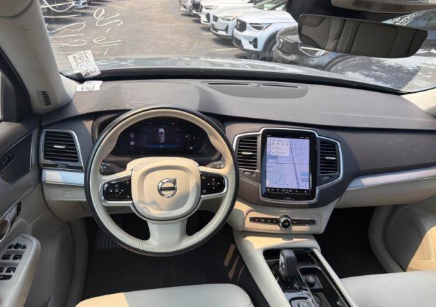 Used 2023 Volvo XC90 B5 Core w/ Protection Package Premier AWD/4WD image 5
