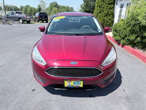 Used 2017 Ford Focus SE FWD image 7