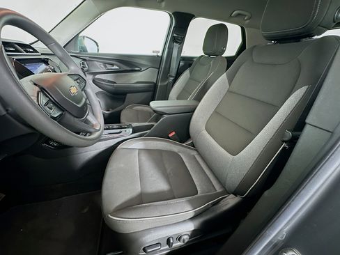 Used 2023 Chevrolet TrailBlazer LT w/ Convenience Package image 13