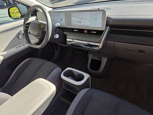 Certified 2024 Hyundai Ioniq 5 SE RWD image 11
