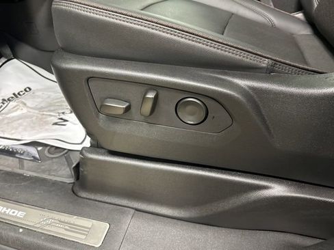 Used 2024 Chevrolet Tahoe High Country w/ Advanced Technology Package image 12