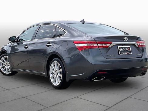 Used 2014 Toyota Avalon Limited w/ Technology Package FWD image 12
