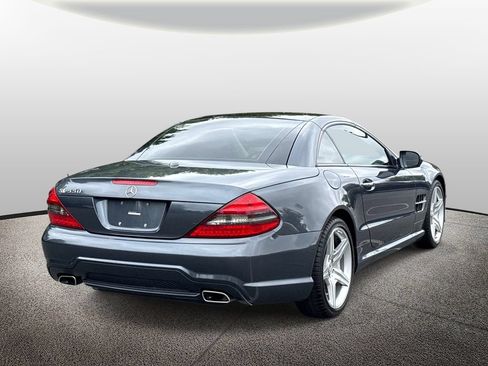 Used 2009 Mercedes-Benz SL 550 image 2