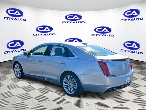 Used 2018 Cadillac XTS Luxury image 7