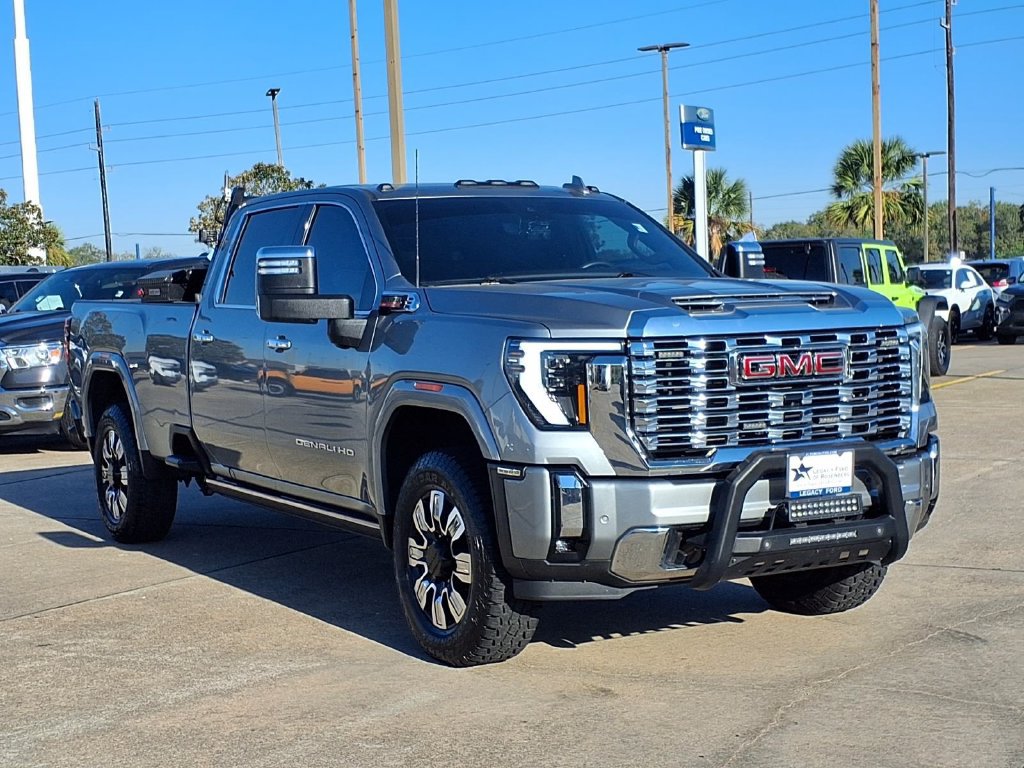 Used 2024 GMC Sierra 3500 Denali w/ Denali Reserve Package AWD/4WD image 7