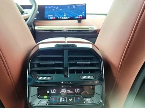 Used 2024 BMW iX xDrive50 w/ Premium Package AWD/4WD image 47