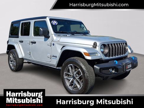 Used 2024 Jeep Wrangler Unlimited w/ Convenience Group AWD/4WD image 1