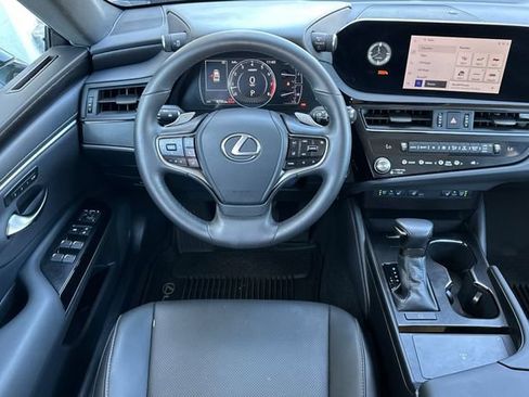 Used 2025 Lexus ES 350 w/ Premium Package FWD image 17
