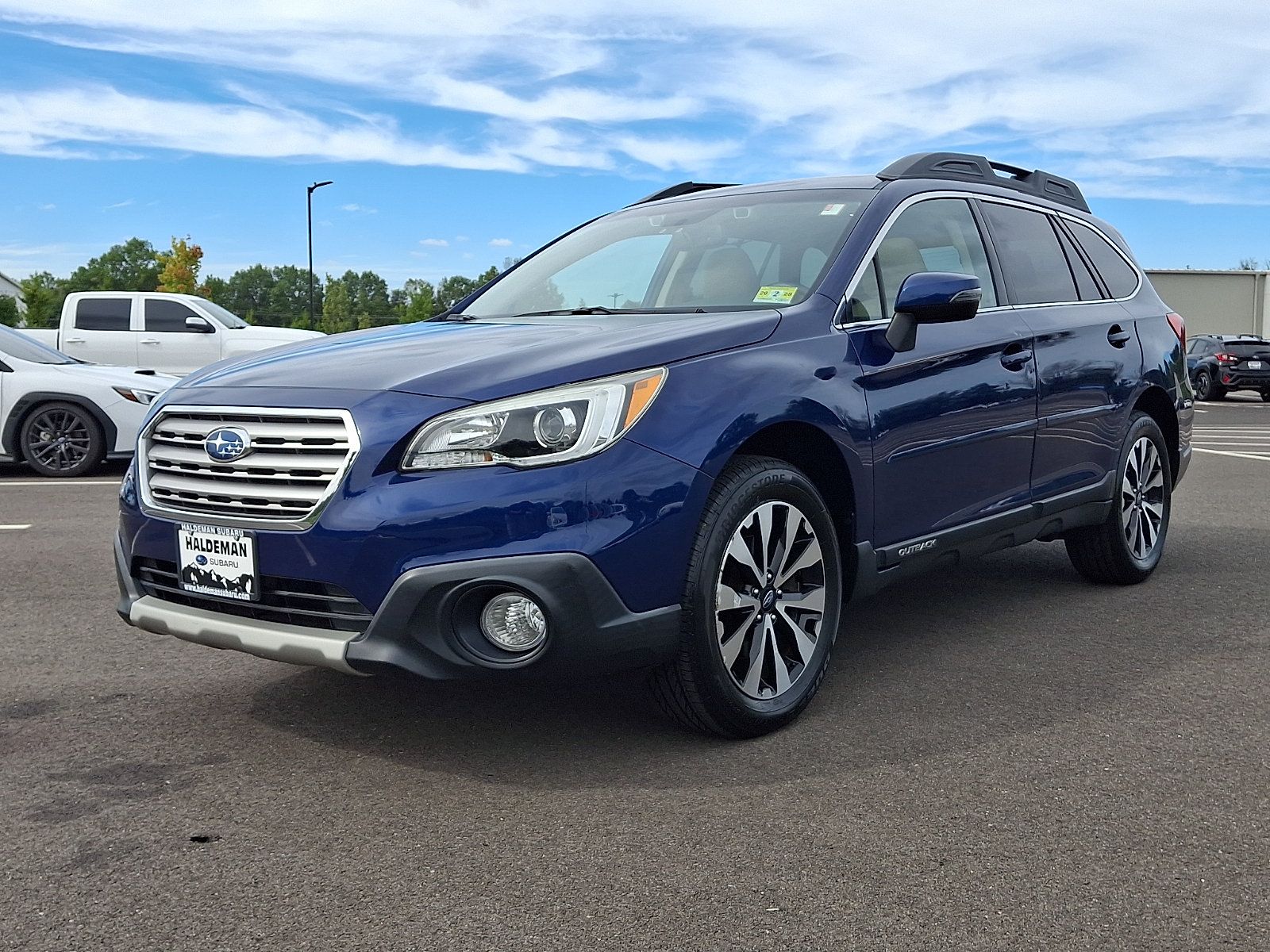 Used 2015 Subaru Outback 2.5i Limited AWD/4WD image 3