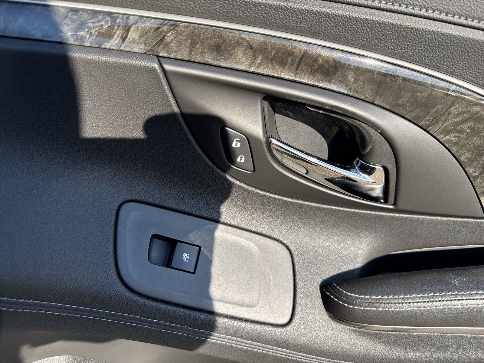 Used 2015 Buick LaCrosse Leather FWD image 17