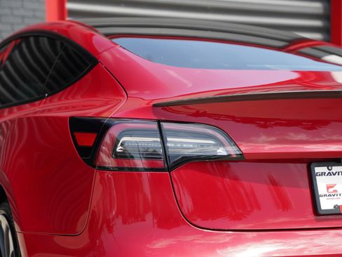 Used 2022 Tesla Model 3 Performance AWD/4WD image 16