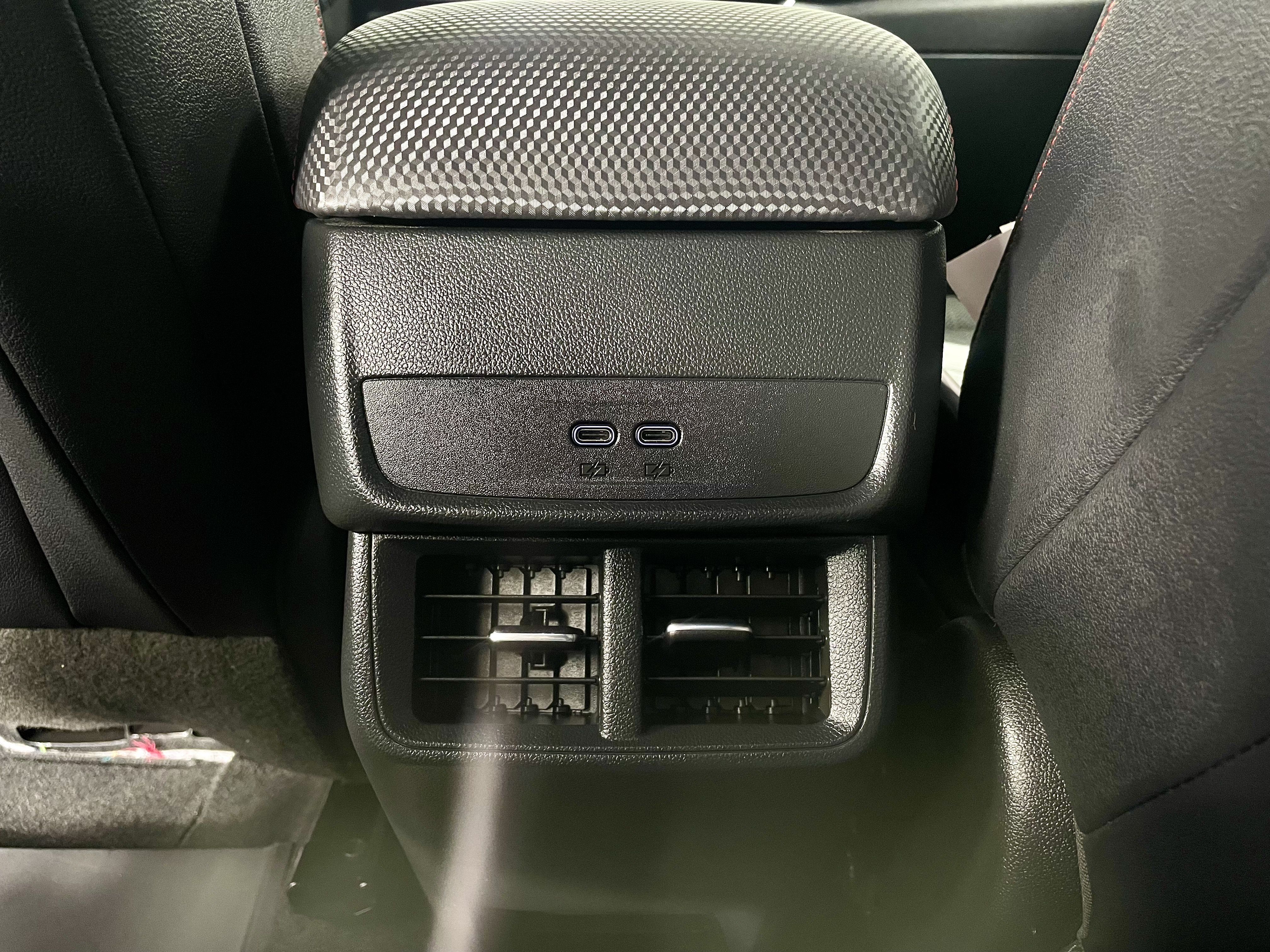 Used 2026 Chevrolet Equinox RS FWD image 22