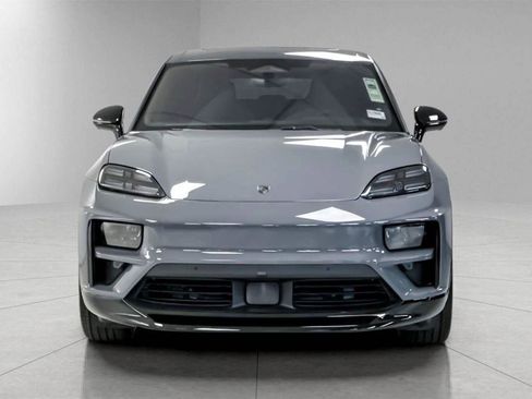 New 2025 Porsche Macan Turbo Electric image 31
