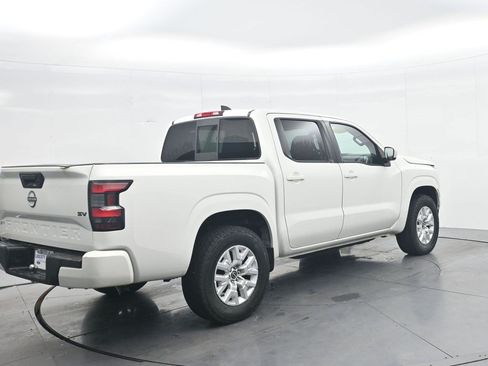 Used 2022 Nissan Frontier SV RWD image 5