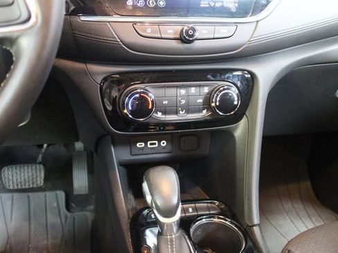 Used 2023 Buick Encore GX Preferred w/ Cold Weather Comfort Package AWD/4WD image 20