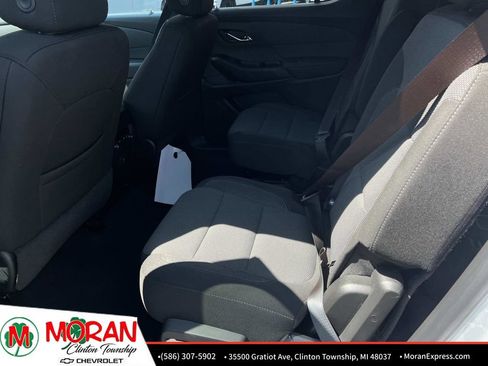 Certified 2023 Chevrolet Traverse LT FWD image 14