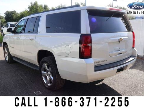 Used 2015 Chevrolet Suburban LT w/ Luxury Package RWD image 3