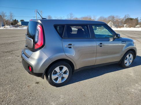 Used 2019 Kia Soul image 5