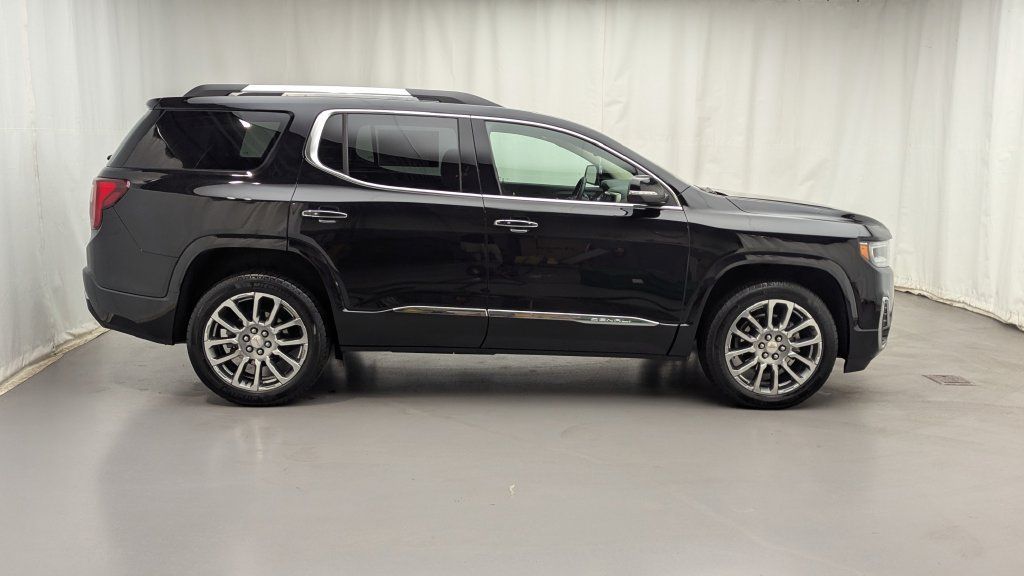 Used 2023 GMC Acadia Denali w/ LPO, Floor Liner Package FWD image 10
