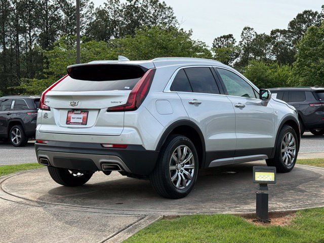 Used 2022 Cadillac XT4 Premium Luxury w/ Safety Alert Package FWD image 6