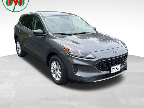 Used 2022 Ford Escape SE w/ Cold Weather Package AWD/4WD image 1