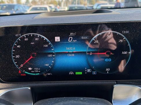 Used 2023 Mercedes-Benz EQB 350 4MATIC SUV image 7