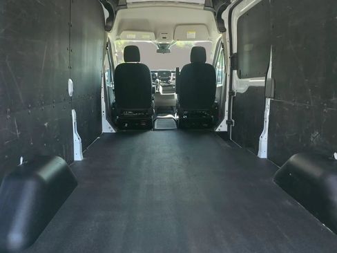 Used 2023 Ford Transit 250 Medium Roof AWD w/ Load Area Protection Package image 4