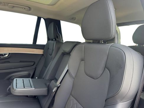 Certified 2025 Volvo XC90 B5 Core AWD/4WD image 25
